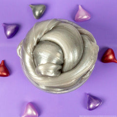 Hershey's Kisses Glossy Slime Dome Jar (6.5 oz)