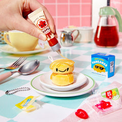 MGA's Miniverse Make It Mini Plush Series 1 DIY Food-Themed Collectible Craft Kit Simple MGA Miniverse
