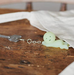 Smiski: Keychain - Grabbing Key Figure Simple Smiski