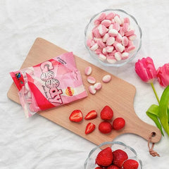 BUB's Godis: Sour Strawberry Vanilla Goody Ovals (90g) Simple Showcase