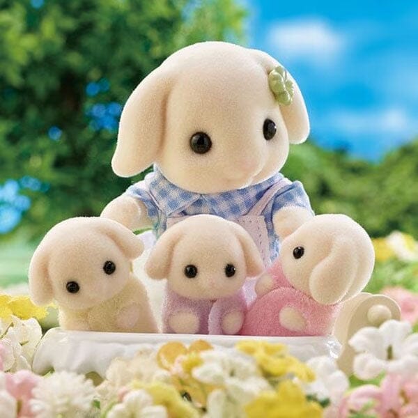 Calico Critters: Flora Rabbit Family (5pc) Posable Flocked Collectible Figurines Simple Calico Critters