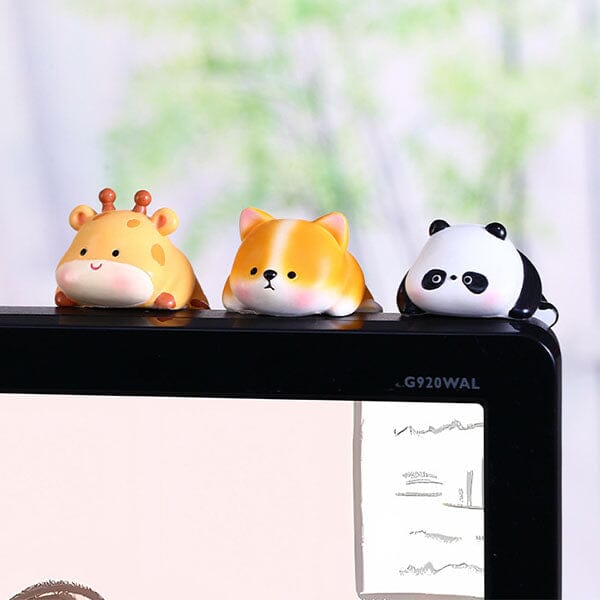 Huggers: The Phone Hugging Animals Collectable Figurine Blind Bag (1pc) Simple Exclusive