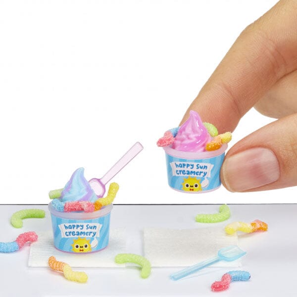 MGA's Miniverse™ - Make It Mini Café: Series 5 Wave A 2025 Mystery Capsule Simple MGA Miniverse
