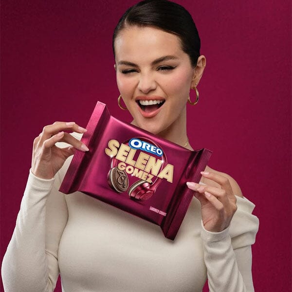 OREO x Selena Gomez Chocolate Sandwich Cookies w/ Cinnamon Creme Filling (303g) Limited Edition Simple OREO