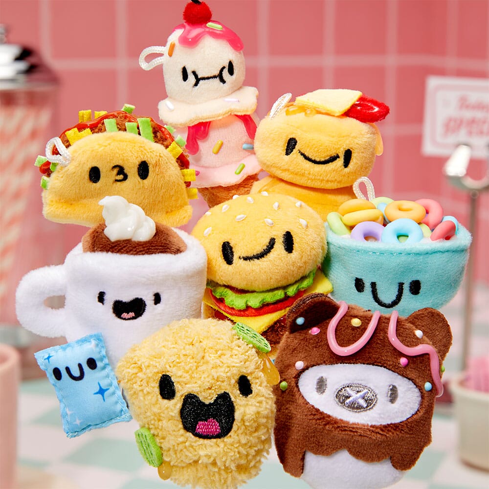 MGA's Miniverse Make It Mini Plush Series 1 DIY Food-Themed Collectible Craft Kit Simple MGA Miniverse 