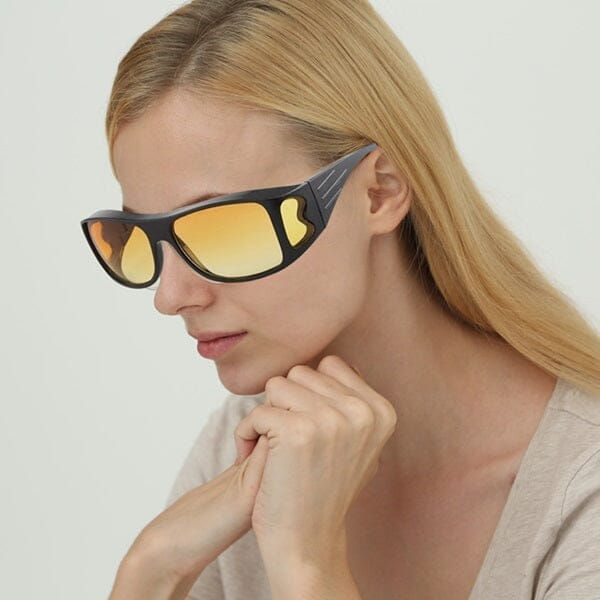 VisionVibes - High Definition Vision Sun Glasses Simple Showcase 