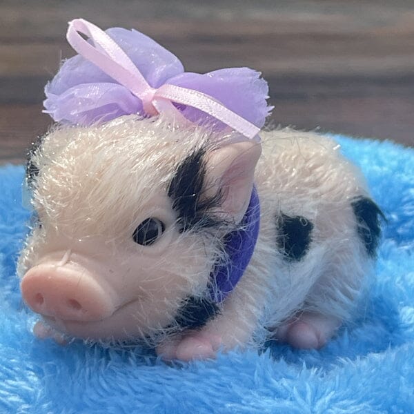 True Heart Treasures Reborn Animals: Patches The Spotted Piglet Realistic Mini Silicone Newborn Baby Pig Simple Showcase 