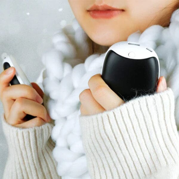 HeatMatez CozyClasp (2pc) | 3-in-1 Magnetic Hand Warmer, Flashlight & Power Bank! Simple magazineracksdirect 