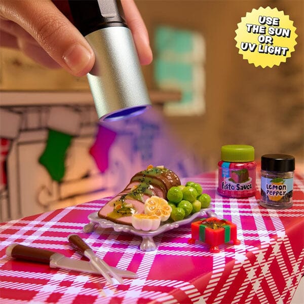 MGA's Miniverse™ - Make It Mini Holiday Mystery Capsule Simple MGA Miniverse 