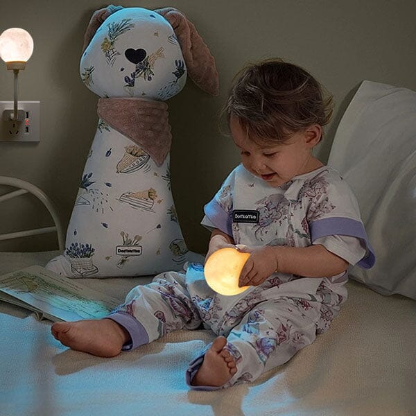 MoonUmi Voice Control 3D Moon Light Nightlight Lamp (1pc) Simple Exclusive 
