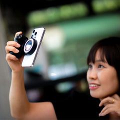 GearWaves 3-in-1 Magnetic Phone Grip & Mini Ring Light (Includes Remote) Simple Exclusive 